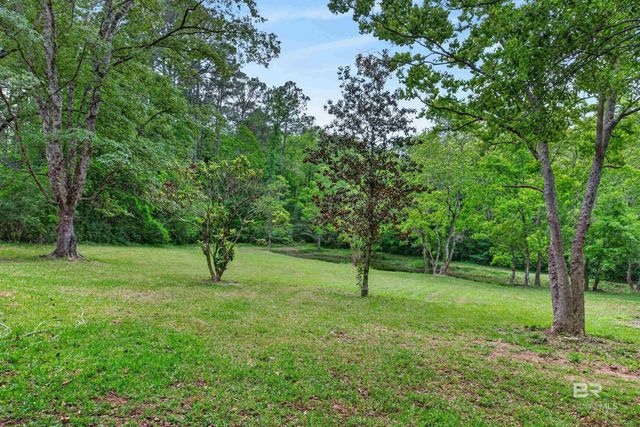 23499 Cowling Road, Robertsdale, AL 36567