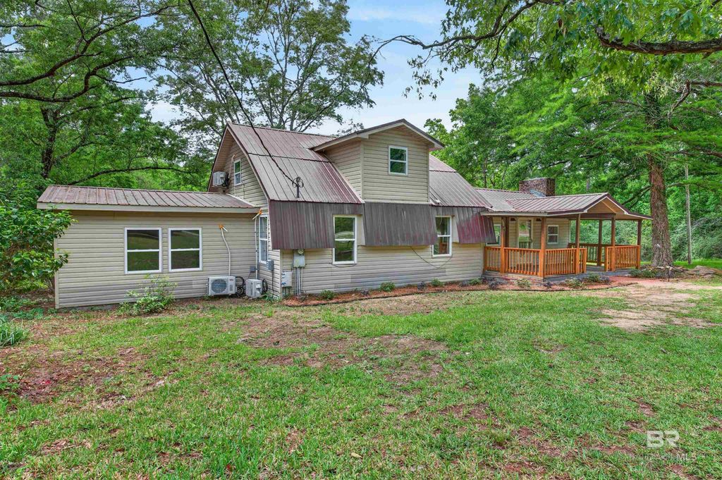 23499 Cowling Road, Robertsdale, AL 36567