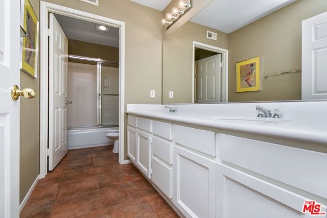 7608 Wiscasset Drive, West Hills (los Angeles), CA 91304