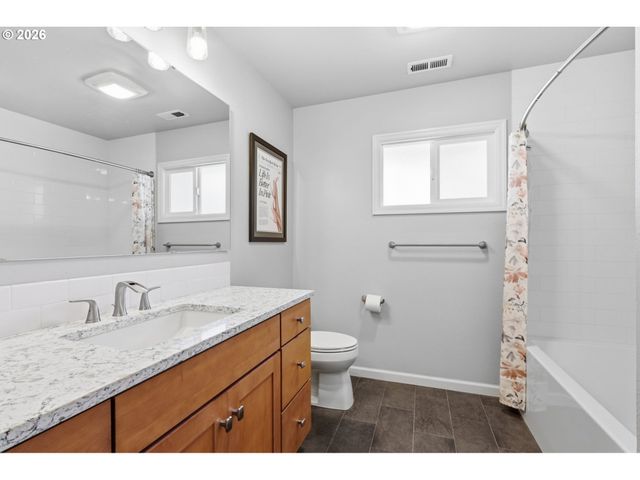4109 Nw OLIVE St, Vancouver, WA 98660