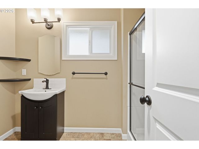 4109 Nw OLIVE St, Vancouver, WA 98660