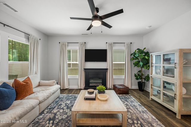 530 Barrington Row Avenue, Zebulon, NC 27597