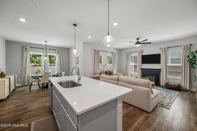 530 Barrington Row Avenue, Zebulon, NC 27597