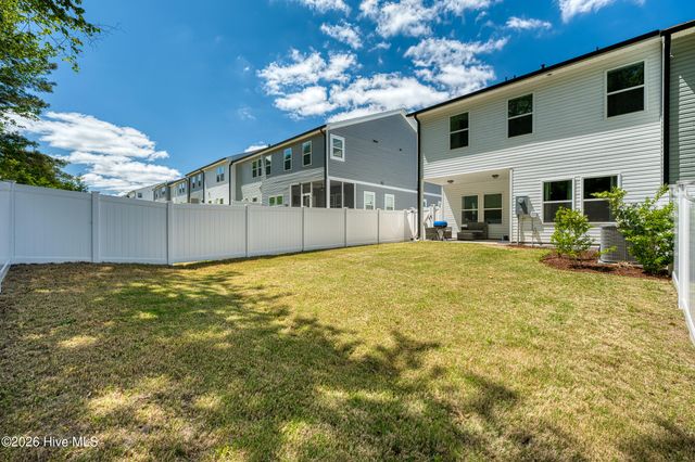 530 Barrington Row Avenue, Zebulon, NC 27597