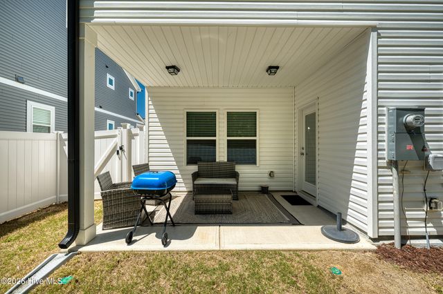 530 Barrington Row Avenue, Zebulon, NC 27597