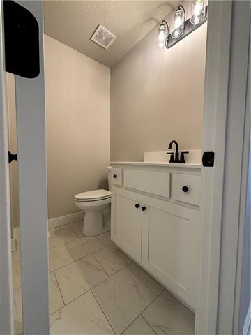 317 NE 51st Road, Warrensburg, MO 64093