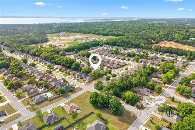 7730 Kari Lane, Daphne, AL 36526