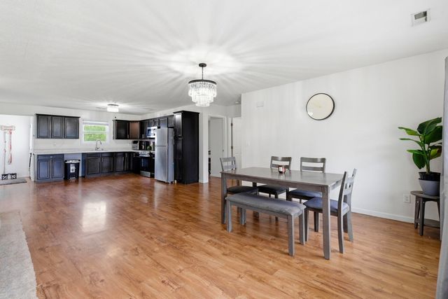 211 Wild Rose Lane, Marion, IL 62959