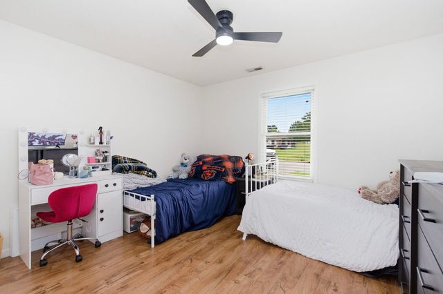 211 Wild Rose Lane, Marion, IL 62959