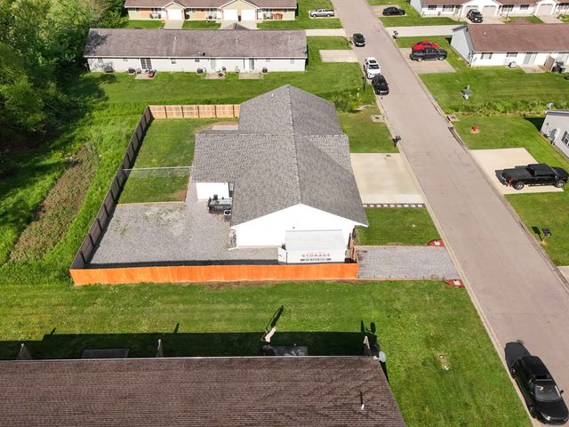 211 Wild Rose Lane, Marion, IL 62959