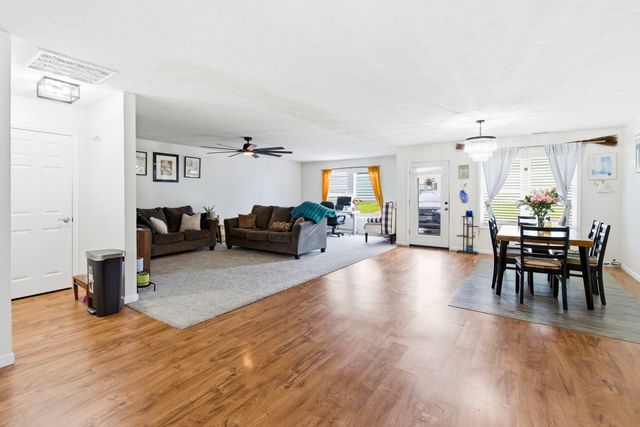 211 Wild Rose Lane, Marion, IL 62959