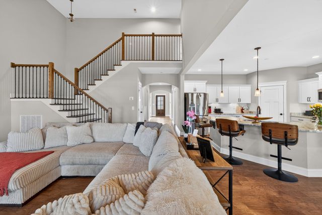 308 Young Ln, Pleasant View, TN 37146