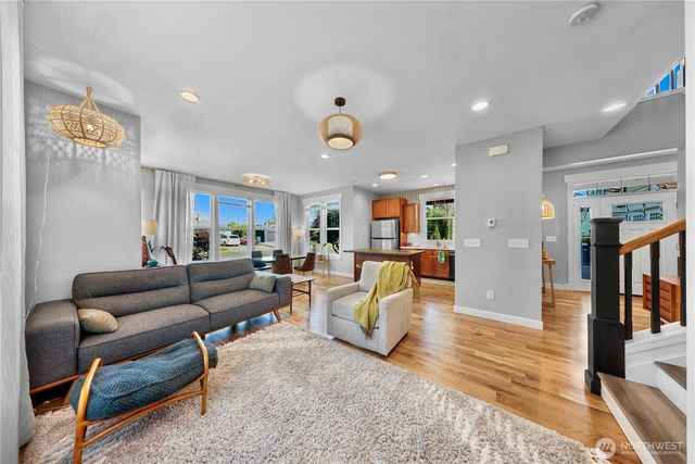1319 S 13th Street, Mount Vernon, WA 98274