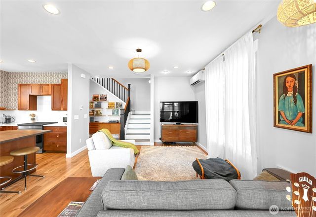 1319 S 13th Street, Mount Vernon, WA 98274