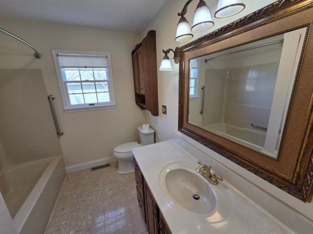 3405 Piccadilly Avenue, Mt Vernon, IL 62864