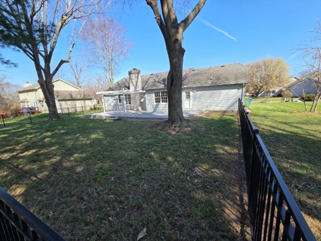 Image 45 of property listing at 3405 Piccadilly Avenue, Mt Vernon, IL 62864