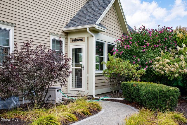 50 Grand View Drive, Queensbury, NY 12804