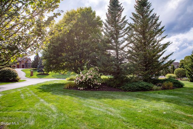 50 Grand View Drive, Queensbury, NY 12804