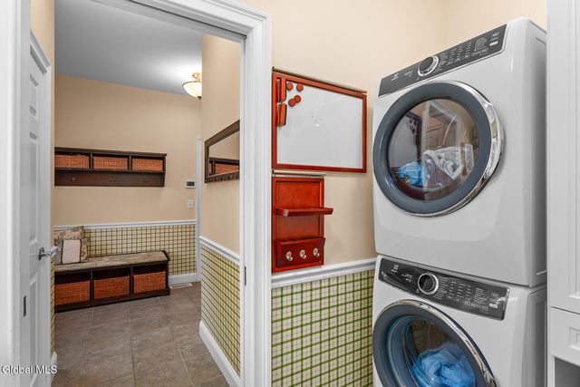 50 Grand View Drive, Queensbury, NY 12804