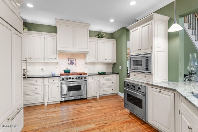 50 Grand View Drive, Queensbury, NY 12804