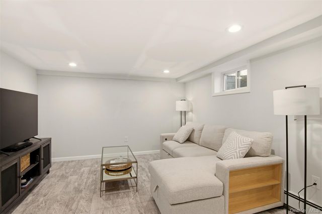 23 Gay Lore Drive, Huntington, NY 11743