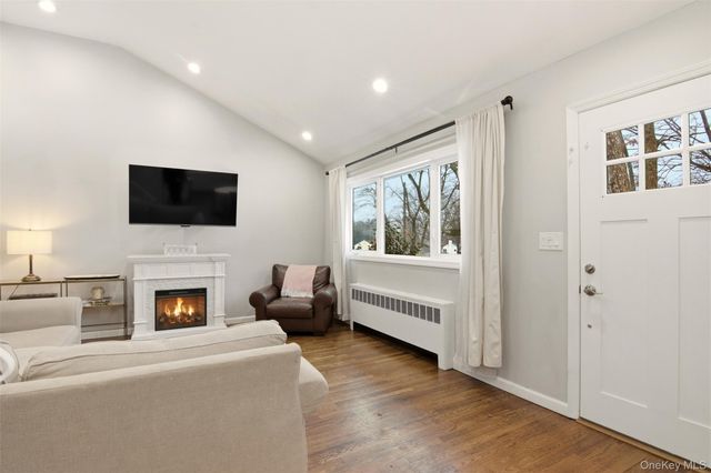 23 Gay Lore Drive, Huntington, NY 11743