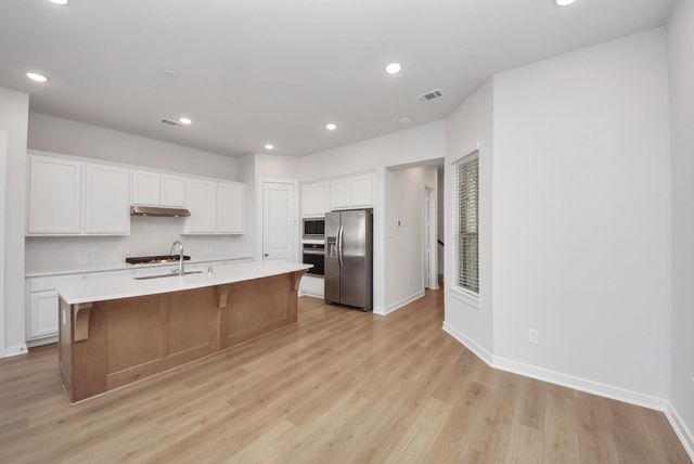 16646 Texas Hill Country Road, Cypress, TX 77433