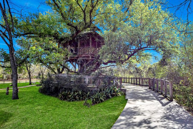 16646 Texas Hill Country Road, Cypress, TX 77433