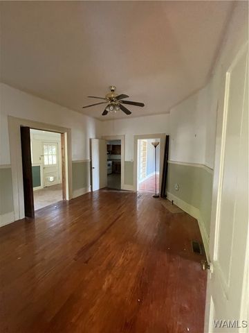 500 S MAIN, Demopolis, AL 36732