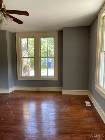 500 S MAIN, Demopolis, AL 36732