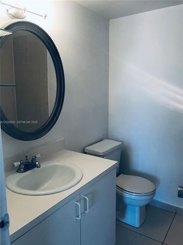 17600 NW 68th Ave B3006, Hialeah, FL 33015