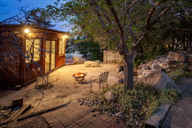 605 Cedar Hill Road NE, Albuquerque, NM 87122