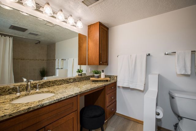 605 Cedar Hill Road NE, Albuquerque, NM 87122