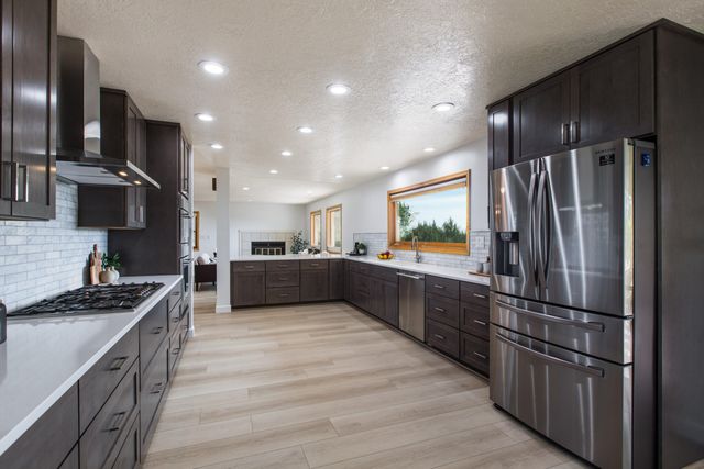 605 Cedar Hill Road NE, Albuquerque, NM 87122