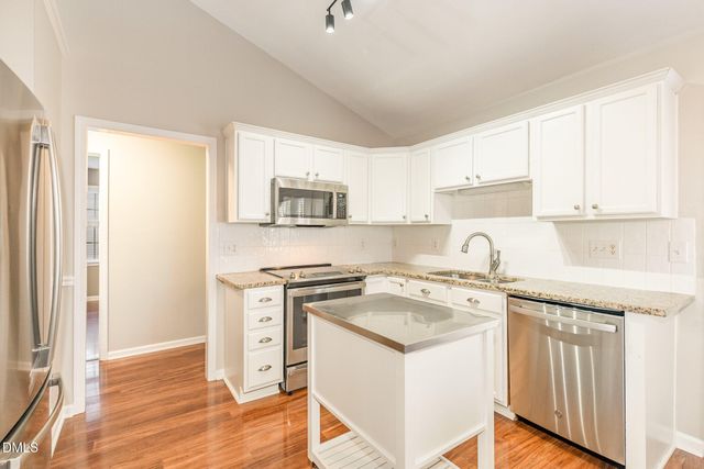 2813 Glastonbury Road, Apex, NC 27539