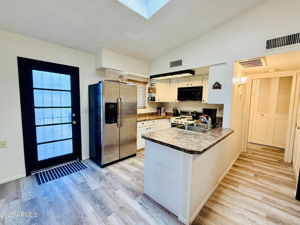 625 S POWER Road 350, Mesa, AZ 85206