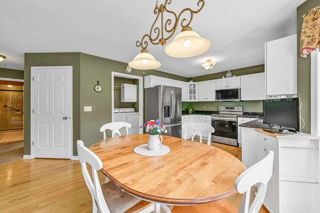 2875 River Birch DRIVE #A, Brookfield, WI 53045