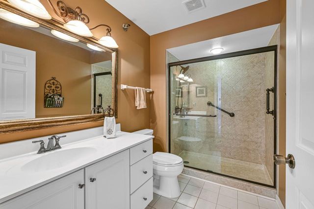 2875 River Birch DRIVE #A, Brookfield, WI 53045