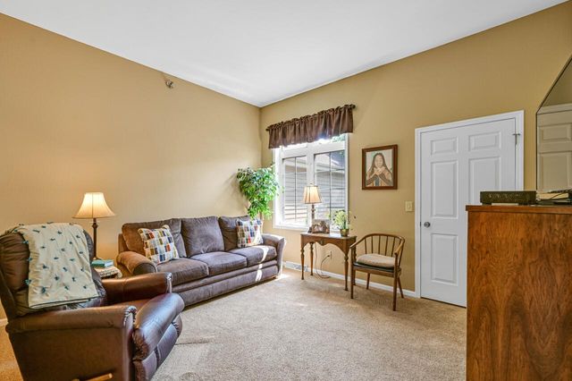 2875 River Birch DRIVE #A, Brookfield, WI 53045