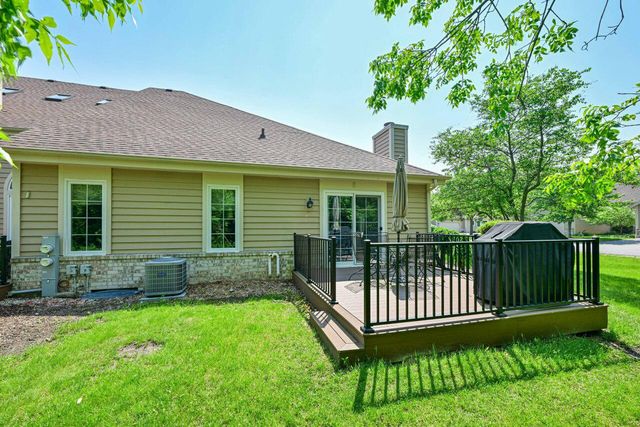 2875 River Birch DRIVE #A, Brookfield, WI 53045