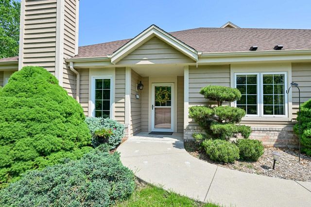 2875 River Birch DRIVE #A, Brookfield, WI 53045
