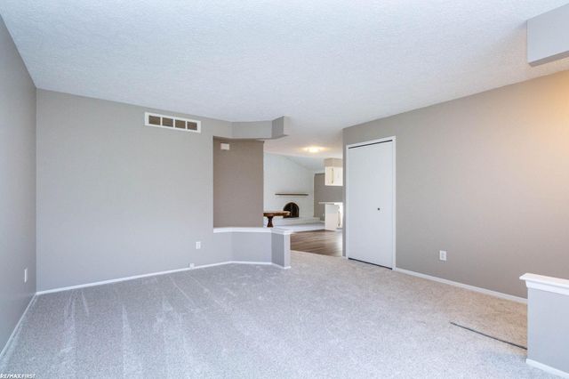 37216 Vernon Drive, Sterling Heights, MI 48310