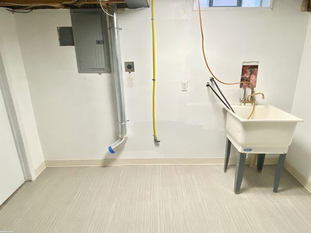 37216 Vernon Drive, Sterling Heights, MI 48310