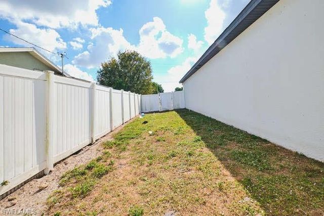 135 SW 31st ST, Cape Coral, FL 33914