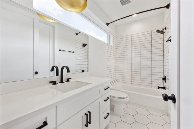 5413 Blue Bird LN 1, Austin, TX 78745