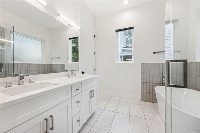 5413 Blue Bird LN 1, Austin, TX 78745