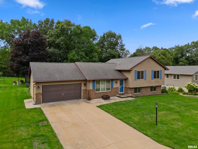 105 FOX RUN Court, East Peoria, IL 61611