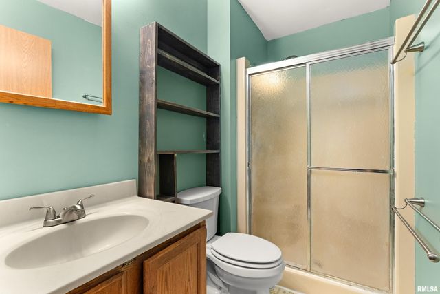105 FOX RUN Court, East Peoria, IL 61611