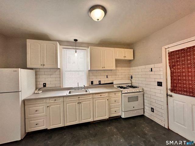 74 Mount Pleasant Street 1, Derby, CT 06418