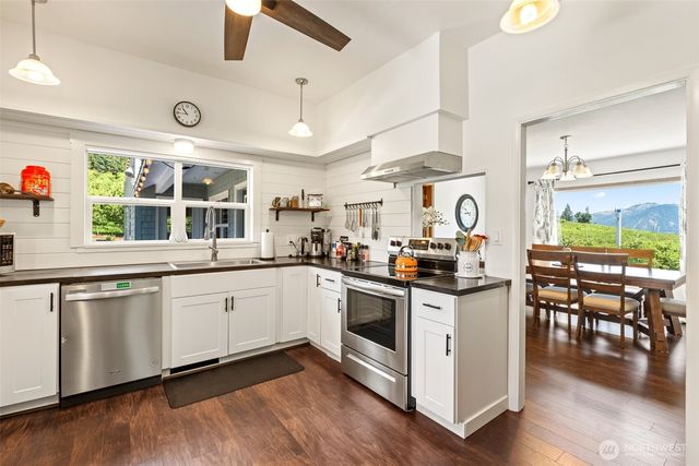 9753 Nibbelink Road, Peshastin, WA 98847